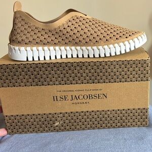 Ilse Jacobsen Brown Slip-On Shoes